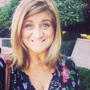 Meet your Posher, Devin